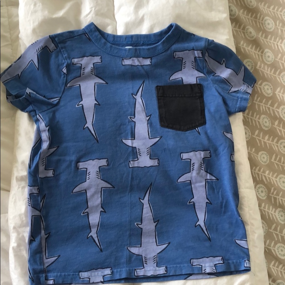 Boys T-shirt. Size 7. Tea Collection.
